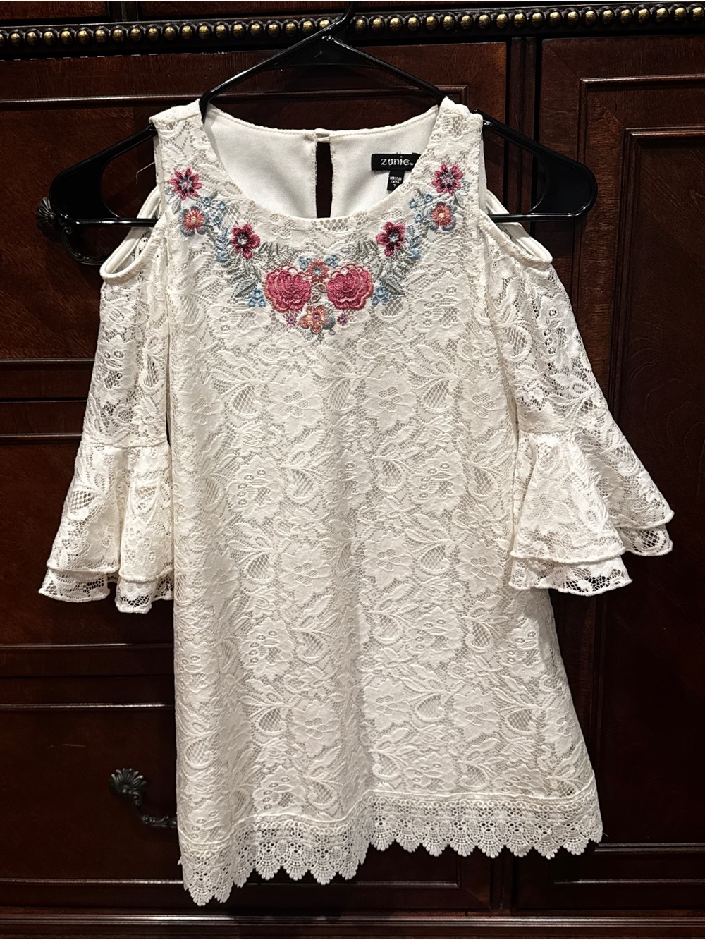 Zunie Girls Ivory Cold-Shoulder Lace Dress with Floral Embroidery